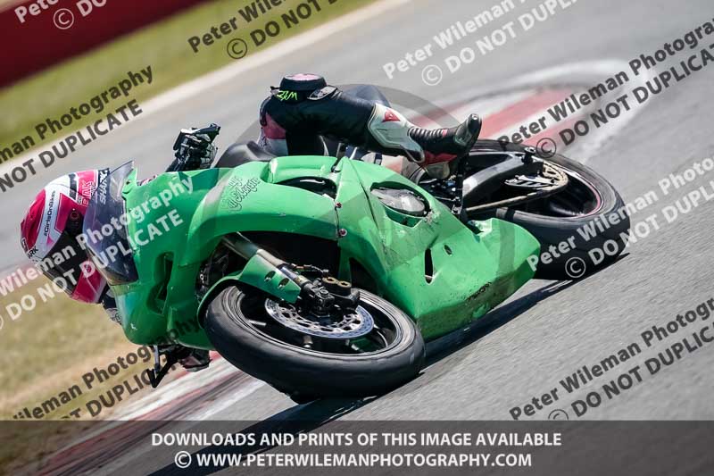 donington no limits trackday;donington park photographs;donington trackday photographs;no limits trackdays;peter wileman photography;trackday digital images;trackday photos